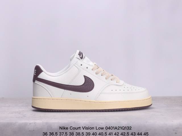 Nike Court Vision Low 白黑受1980年代中期趋势的启发 Nikecourt Vision Low是一款融合了复古篮球风格的混合运动鞋 适用