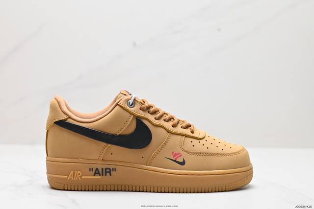 公司级耐克nike Air Force 1 Low 空军一号低帮百搭休闲运动板鞋。柔软、弹性十足的缓震性能和出色的中底设计，横跨复古与现代的外型结合，造就出风靡