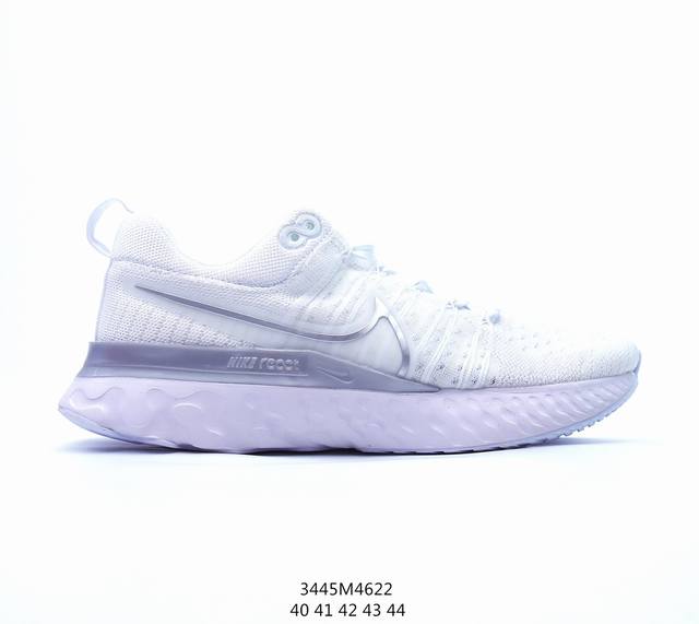 Nike Zoom React Infinity Run Fk 马拉松机能风格运动鞋 实拍首发 鞋款搭载柔软泡绵，在运动中为你塑就缓震脚感。设计灵感源自日常跑步