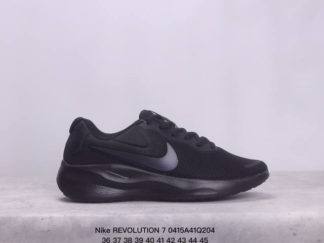Ike Revolution 7透气 低帮 跑步鞋兼顾迅疾外观和稳固脚感，后跟覆面和中足动态支撑巧妙融合，缔造稳定顺畅的迈步体验。 货号：Fb2207 101