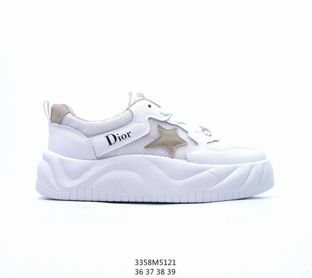 Dior 迪奥 采用高品质移膜皮革鞋面材质，轻量eav发泡橡胶大底，迪奥公版系列 Dior Fashion Shoes系带帮休闲运动鞋 编码：3358M5121