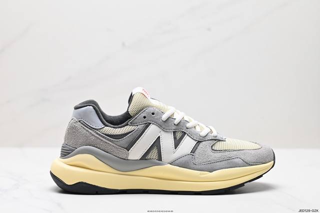 真标new Balance Nb5740系列 凭借多种严选的优质素材重塑出让人耳目一新又充满层次感的革新中低结构。为呼应90年代的巨大化潮流，鞋侧也点题采用了相