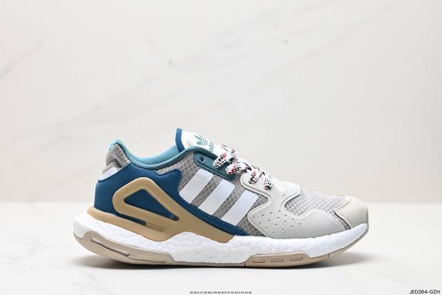 公司级adidas Day Jogger 日行者 原楦型数据开发纸版 网材鞋面搭配合成绒面革饰面 中底嵌入全掌boost爆米花缓震颗粒材质,棉质脚感体验科技全副