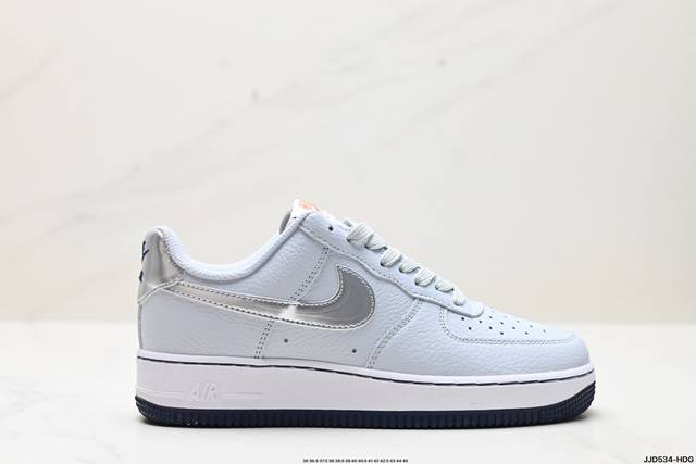 真标耐克nike Air Force 1 Low 空军一号低帮百搭休闲运动板鞋。柔软、弹性十足的缓震性能和出色的中底设计，横跨复古与现代的外型结合，造就出风靡全