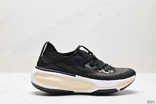 真标nk Zoomx Invincible Run Flyknit Fk 3S 不可战胜3代系列轻量飞织低帮休闲运动慢跑鞋 此鞋专为短跑运动员而生，是为 5 至