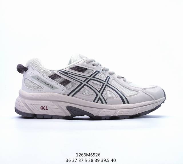 亚瑟士asics Gel-Venture 6系列 经典跑鞋 如今机能风和户外风吹得正劲，便是主打“Urban Outdoor机能越野风格”，城市和户外场景都能轻