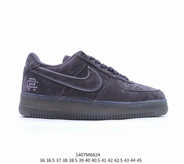 公司级耐克nike Air Force 1 Low 空军一号低帮百搭休闲运动板鞋。柔软、弹性十足的缓震性能和出色的中底设计，横跨复古与现代的外型结合，造就出风靡