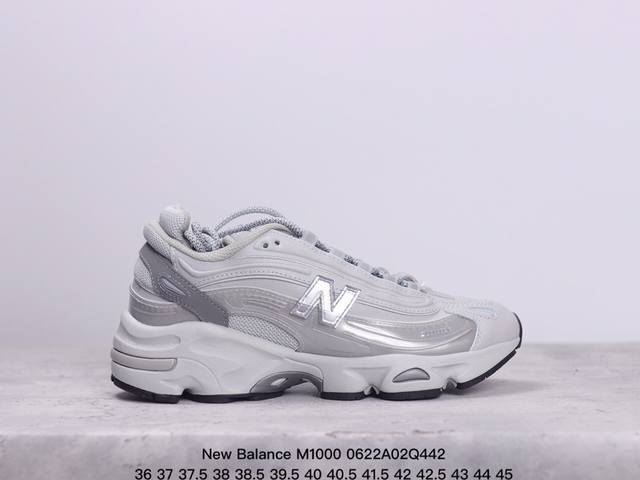 New Balance 新百伦 男女鞋半码制，原楦原纸版数据开发版型，采用硬质牛剖革拼接透气网眼衬垫织物鞋面材质，T-Beam大底提供足步弓支撑，保持步态稳定，