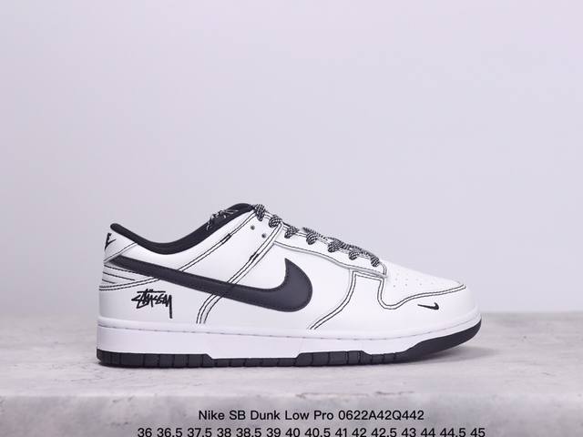 耐克nike Sb Dunk Low Pro 复古低帮 真标 休闲运动滑板板鞋。采用脚感柔软舒适zoomair气垫，有效吸收滑板等极限运动在落地时带来的冲击力，