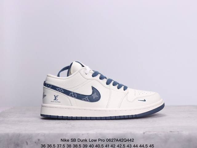 耐克nike Sb Dunk Low Pro 复古低帮 真标 休闲运动滑板板鞋。采用脚感柔软舒适zoomair气垫，有效吸收滑板等极限运动在落地时带来的冲击力，