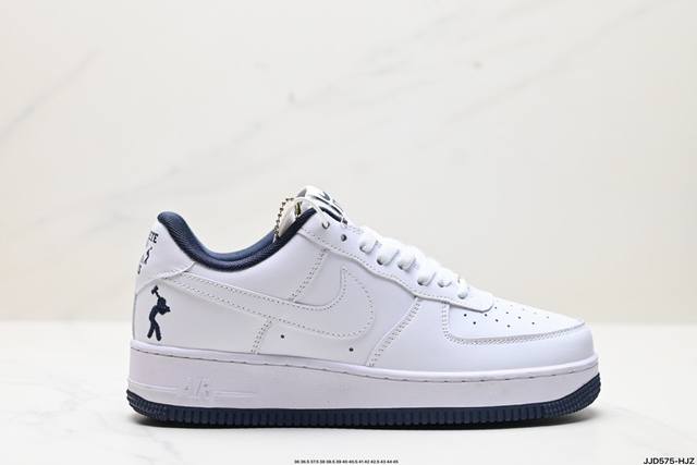 真标nike Air Force 1 Low 空军一号低帮百搭休闲运动板鞋 弹性十足的缓震性能和出色的中底设计 复古与现代的外型结合 造就出风靡全球三十多年的f