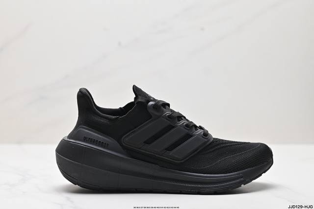 真标阿迪达斯adidas Ultraboost Light 耐磨缓震休闲运动跑鞋 采用网材搭配反光皮革鞋面 配上stretchweb网格外底 提供非凡穿着体验