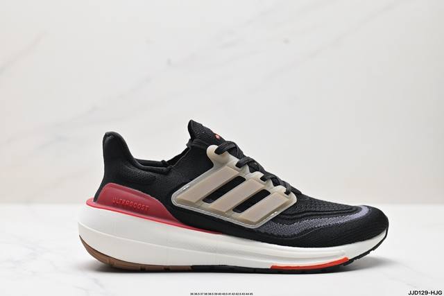 真标阿迪达斯adidas Ultraboost Light 耐磨缓震休闲运动跑鞋 采用网材搭配反光皮革鞋面 配上stretchweb网格外底 提供非凡穿着体验