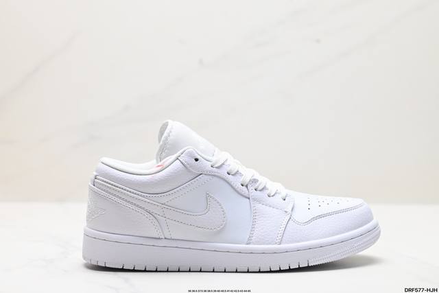 公司级nike Air Jordan 1 Low Aj1乔1低帮休闲板鞋 同步官方配色 原档冲孔鞋头 四线拉帮 鞋舌高弹海绵填充 官方货号:553558 113