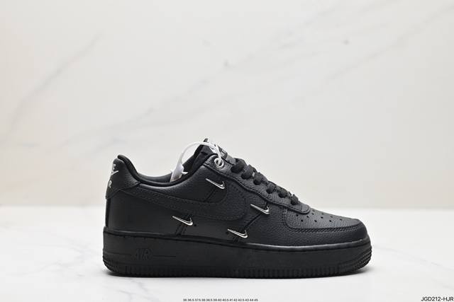 公司级nike Air Force 1 Low 原楦头原纸板 打造纯正低帮空军版型 专注外贸渠道 全掌内置蜂窝气垫 原盒配件 原厂中底钢印、拉帮完美 官方货号: