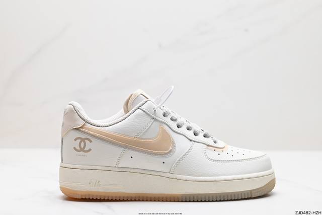 公司级nike Air Force 1‘07 原楦头原纸板 打造纯正低帮空军版型 专注外贸渠道 全掌内置蜂窝气垫 原盒配件 原厂中底钢印、拉帮完美 官方货号:C