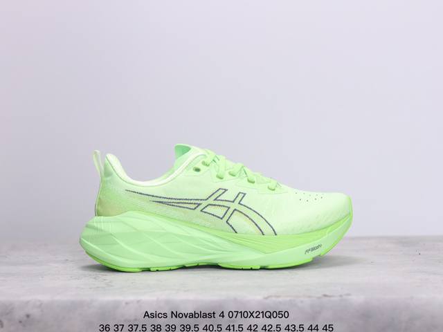 Asics Novablast 4 轻量跑鞋 低帮轻量透气缓震休闲运动跑步鞋 采用单丝纤维网布鞋面材质 鞋口圈柔软反绒皮材料 全新eva与obc混合发泡中底 外