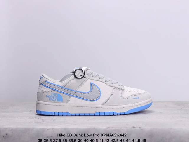 耐克nike Sb Dunk Low Pro 复古低帮 真标 休闲运动滑板板鞋。采用脚感柔软舒适zoomair气垫，有效吸收滑板等极限运动在落地时带来的冲击力，