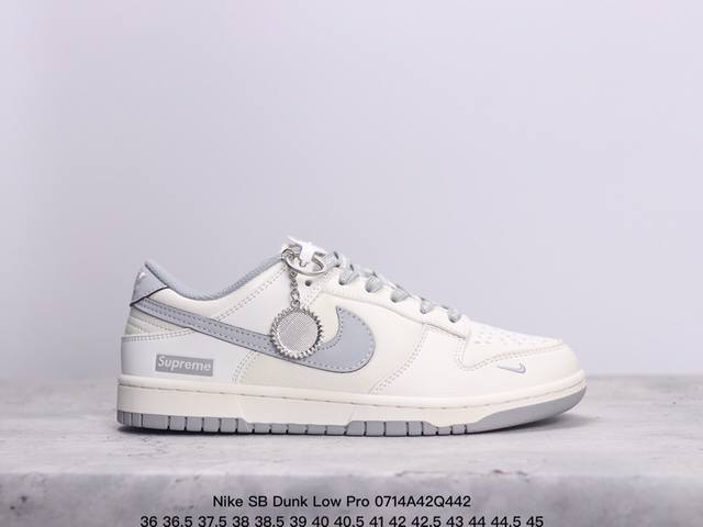 耐克nike Sb Dunk Low Pro 复古低帮 真标 休闲运动滑板板鞋。采用脚感柔软舒适zoomair气垫，有效吸收滑板等极限运动在落地时带来的冲击力，