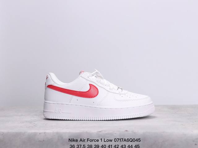 Nike Air Force 1 Low 空军一号低帮百搭休闲运动板鞋。柔软、弹性十足的缓震性能和出色的中底设计，横跨复古与现代的外型结合，造就出风靡全球三十多