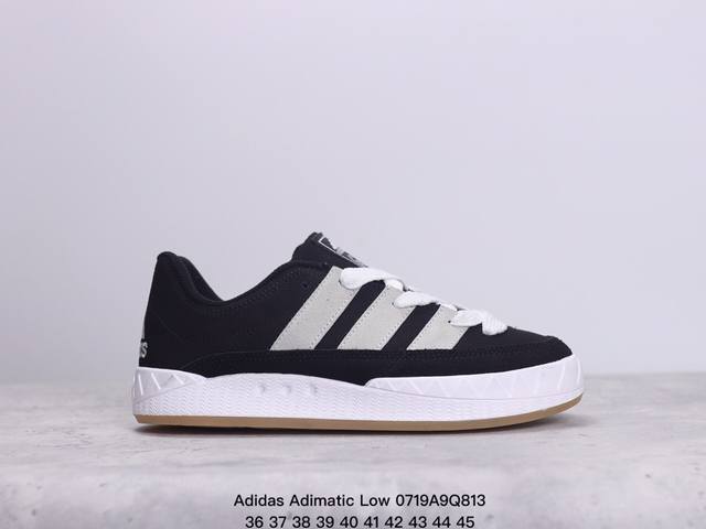 真标adidas Adimatic Low 马蒂奇系列低帮 复古鲨鱼面包鞋运动休闲滑板板鞋 整个鞋面由色彩艳丽的麂皮制成 搭配品牌标志性大尺寸三条纹 Logo