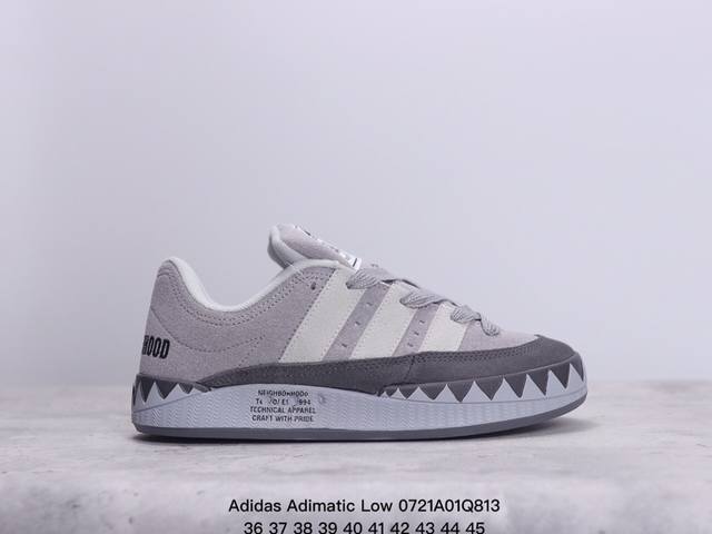 真标adidas Adimatic Low 马蒂奇系列低帮 复古鲨鱼面包鞋运动休闲滑板板鞋 整个鞋面由色彩艳丽的麂皮制成 搭配品牌标志性大尺寸三条纹 Logo