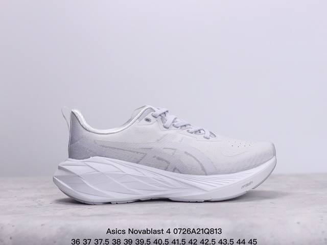 公司级asics Novablast 4 轻量跑鞋 低帮轻量透气缓震休闲运动跑步鞋 货号:1012B510-250 尺码:36 37 37.5 38 39 39