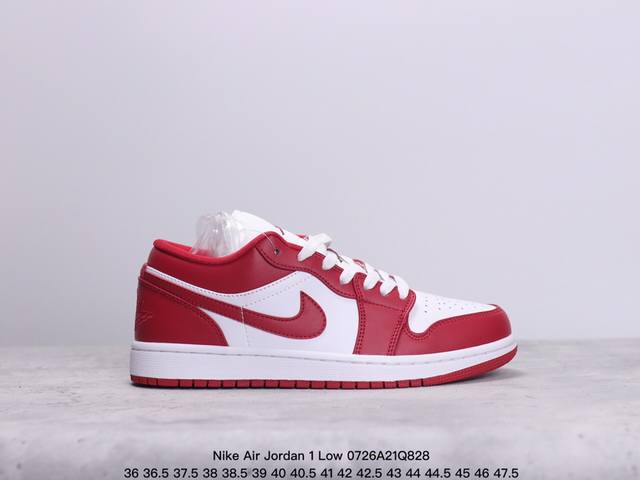 公司级nike Air Jordan 1 Low Aj1乔1低帮休闲板鞋 同步官方配色 原档冲孔鞋头 四线拉帮 鞋舌高弹海绵填充 官方货号:553558 113