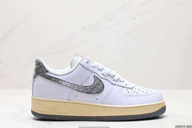 公司级nike Air Force 1'07 Lx 原楦头原纸板 打造纯正低帮空军版型 专注外贸渠道 全掌内置蜂窝气垫 原盒配件 原厂中底钢印、拉帮完美 货号: