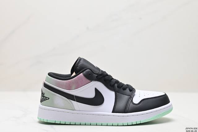 公司级nike Air Jordan 1 Low aj1乔1低帮休闲板鞋 同步官方配色 头层皮打造 正确满胶鞋垫 四线拉帮 原厂织唛标 鞋舌高弹海绵填充 官方货