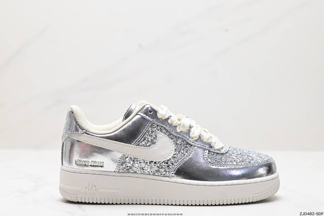 公司级nike Air Force 1‘07 原楦头原纸板 打造纯正低帮空军版型 专注外贸渠道 全掌内置蜂窝气垫 原盒配件 原厂中底钢印、拉帮完美 官方货号:A