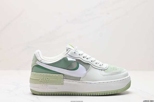 真标耐克nike Wmns Air Force 1 Shadow全新少女系解构主义设计 马卡龙空军一号轻量增高低帮百搭板鞋 为经典设计注入玩味元素 分层结构 加