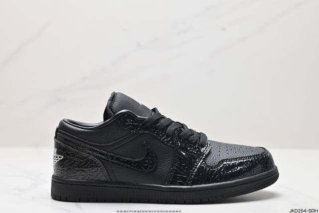 公司级耐克nike Wmns Air Jordan 1 Low Aj1乔丹一代低帮经典复古文化休闲运动篮球鞋 货号:Hj7743-010 尺码:35 36 36