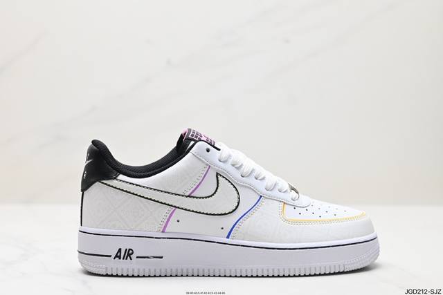 公司级nike Air Force 1‘07 原楦头原纸板 打造纯正低帮空军版型 专注外贸渠道 全掌内置蜂窝气垫 原盒配件 原厂中底钢印、拉帮完美 官方货号:C