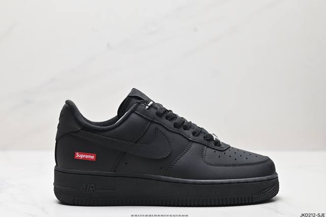 公司级nike Air Force 1‘07 原楦头原纸板 打造纯正低帮空军版型 专注外贸渠道 全掌内置蜂窝气垫 原盒配件 原厂中底钢印、拉帮完美 官方货号:C