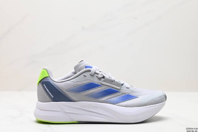 公司级adidas Duramo Speed M轻盈跑鞋 adidas跑鞋设计总是呈现出一种经典低调的感觉，但ultra Boost与alphabounce这两