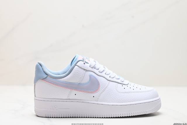 真标耐克nike Air Force 1 Low空军一号低帮百搭休闲运动板鞋。柔软、弹性十足的缓震性能和出色的中底设计，横跨复古与现代的外型结合，造就出风靡全球