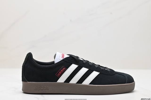 公司级阿迪达斯 Adidas Vl Court Classic Shoes 运动休闲板鞋德训鞋 T头鞋 这款adidas经典运动鞋，以经典造型塑就百搭风格。灵感