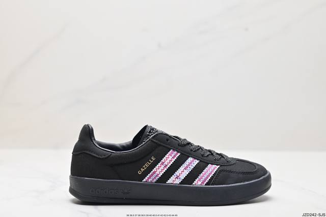 公司级adidas Originals Gazelle Indoor 三叶草休闲防滑耐磨低帮板鞋 鞋头出色设计 塑就出众贴合感 稳固的后跟贴合足部曲线设计 软弹