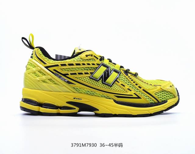 new Balance 6系列复古老爹风休闲运动慢跑鞋 M 6Rha 采用轻质牛剖革拼接透气网眼衬垫织物鞋面材质 T-Beam大底提供足步弓支撑，保持步态稳定