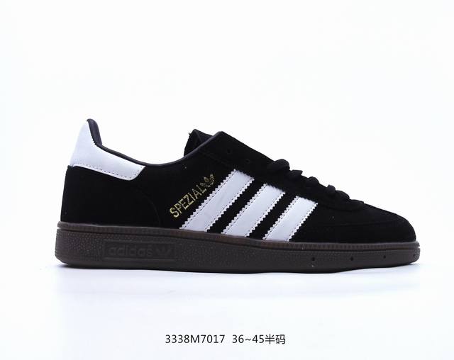 三叶草 Handball Spezial 1比1工匠精神 全鞋采用进口头层猪八制作 牛筋耐磨大底 承载青春情怀的板鞋，是现在潮男靓女上脚的大热鞋款 经典三条杠装