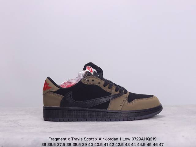 fragment X Travis Scott X air Jordan 1 Low 三方联名倒钩 性价比原盒出货 全新的三方联名低帮倒钩鞋面延续了黑脚趾设计，