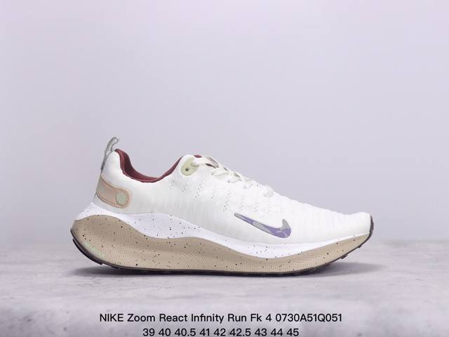 nike Zoom React Infinity Run Fk 4 马拉松机能风格运动鞋 实拍首发 #鞋款搭载柔软泡绵，在运动中为你塑就缓震脚感。设计灵感源自日