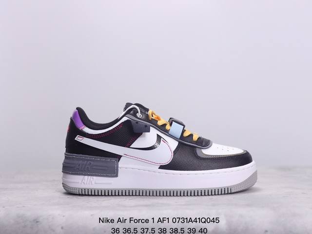 nike 耐克低帮板鞋 空军一号 Af1马卡龙 Af1厚底增高百搭运动板鞋 Nike Air Force 1 “Shadow” 造型设计上与 Sacai X N