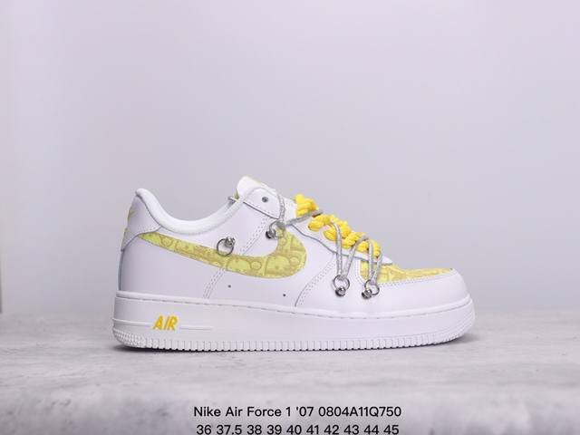 耐克 Nike Air Force 1 '07 空军一号 Af1 解构绑带 双鞋带 男女子运动鞋复古篮球鞋。巧妙结合复古美学和新潮魅力，旨在致敬 40 年来风靡