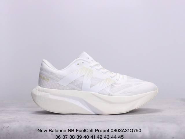 新百伦new Balance Nb Fuelcell Propel 防滑耐磨厚底低帮跑步鞋 new Balance的fresh Foam中底材料 极佳的组成结构