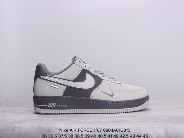 真标耐克nike Air Force 7 空军一号低帮百搭休闲运动板鞋。柔软、弹性十足的缓震性能和出色的中底设计，横跨复古与现代的外型结合，造就出风靡全球三十多