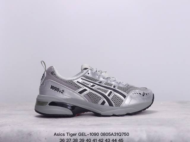 asics Tiger Gel- 0 复古单品 亚瑟士户外风低帮休闲运动跑步鞋 Gel- 0跑鞋经过重新设计，采用了现代镜片，同时保留了其标志性的设计细节。最初