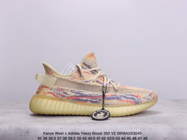 公司级真爆联乘侃爷kanye West X Adidas Yeezy Boost 350 V2 百搭轻便爆米花中底休闲运动慢跑鞋。采用boost爆米花缓震材质货