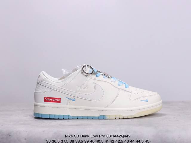 耐克 Nike Sb Dunk Low Pro 复古低帮休闲运动滑板板鞋。采用脚感柔软舒适zoomair气垫，有效吸收滑板等极限运动在落地时带来的冲击力，为街头